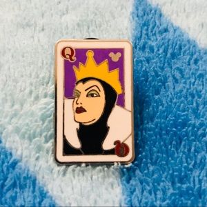✨Disney Hidden Mickey Trading Pin Evil Queen Playing Card